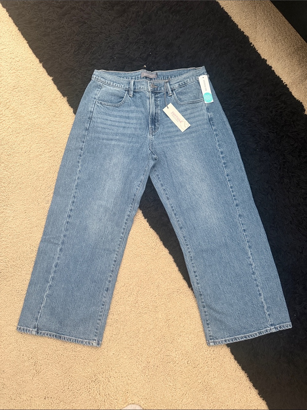 Just USA Women's Straight Leg Jeans - Light Blue Wash
